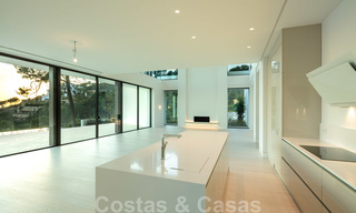 Nieuwe eigentijdse luxe villa's met zeezicht te koop, in een exclusieve urbanisatie in Benahavis - Marbella 21672 