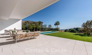 Nieuwe eigentijdse luxe villa's met zeezicht te koop, in een exclusieve urbanisatie in Benahavis - Marbella 37238 