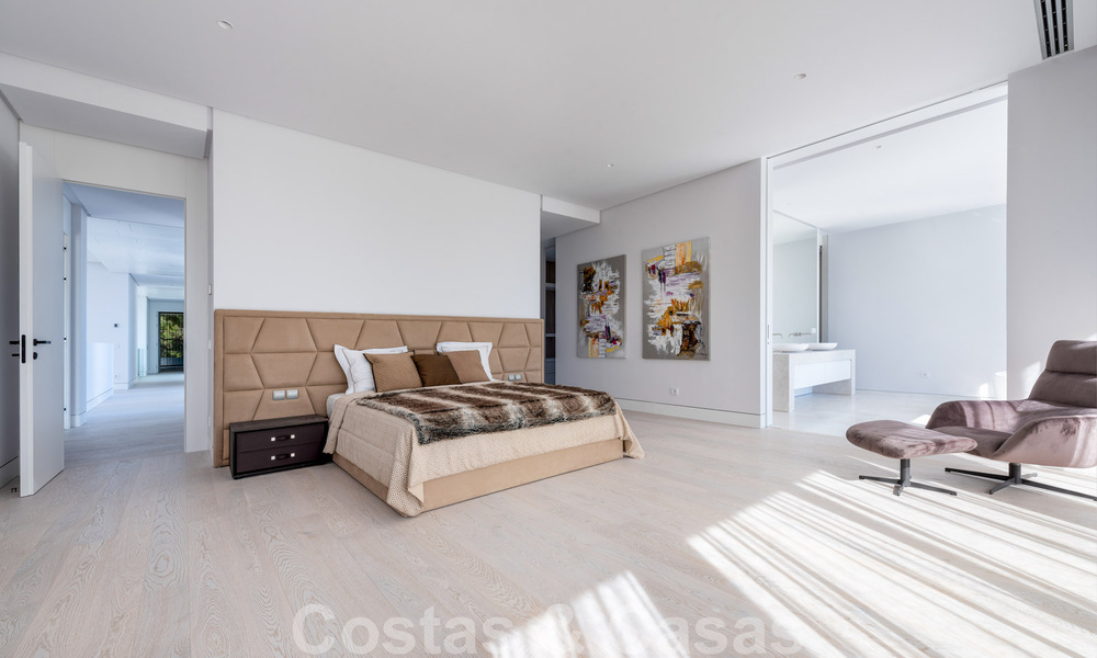 Nieuwe eigentijdse luxe villa's met zeezicht te koop, in een exclusieve urbanisatie in Benahavis - Marbella 37241