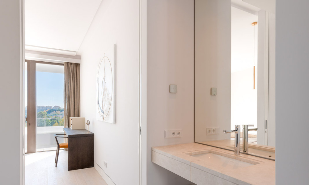 Nieuwe eigentijdse luxe villa's met zeezicht te koop, in een exclusieve urbanisatie in Benahavis - Marbella 37248