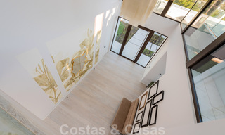 Nieuwe eigentijdse luxe villa's met zeezicht te koop, in een exclusieve urbanisatie in Benahavis - Marbella 37256 