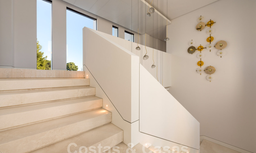 Nieuwe eigentijdse luxe villa's met zeezicht te koop, in een exclusieve urbanisatie in Benahavis - Marbella 37257