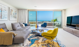 Nieuwe moderne frontline golf appartementen met uitzicht op zee te koop in een luxe resort in Mijas, Costa del Sol. Instapklaar! Laatste penthouses! 39680 