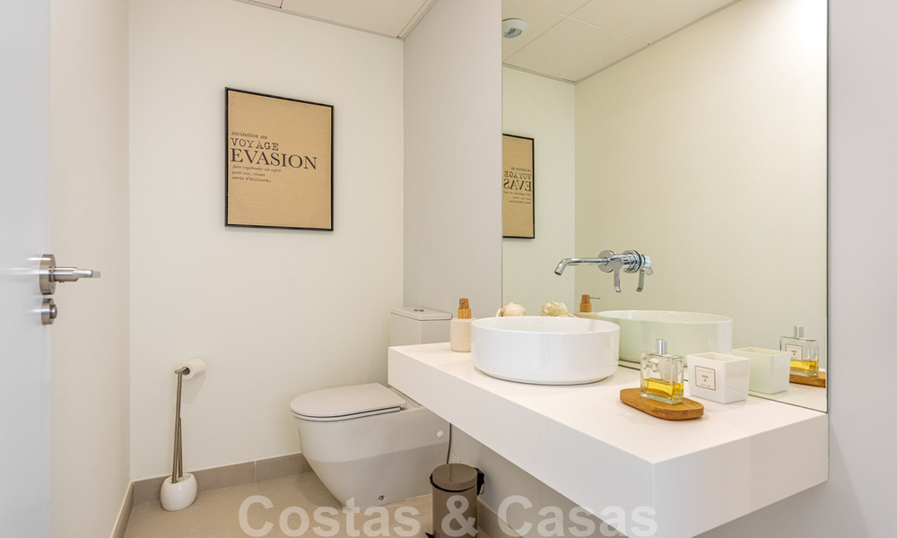 Nieuwe moderne frontline golf appartementen met uitzicht op zee te koop in een luxe resort in Mijas, Costa del Sol. Instapklaar! Laatste penthouses! 39689