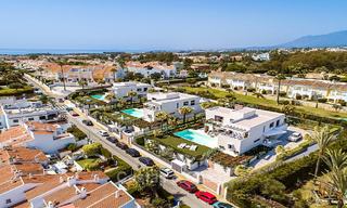 Ideaal gelegen en aantrekkelijk geprijsde moderne luxe villa's te koop, Estepona - Marbella 7896 