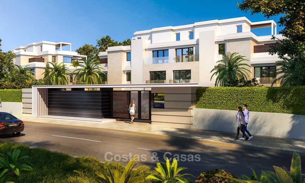 Luxueuze eerste lijn strandvilla's te koop in een nieuw, exclusief complex, New Golden Mile, Marbella - Estepona 7902