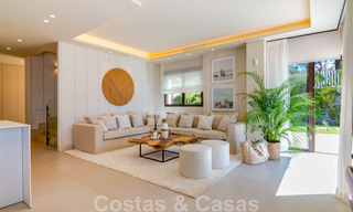 Luxueuze eerste lijn strandvilla's te koop in een nieuw, exclusief complex, New Golden Mile, Marbella - Estepona 40490 