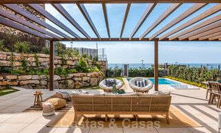 Luxueuze nieuwe eerstelijn strandappartementen te koop in een exclusief complex, New Golden Mile, Marbella - Estepona 40503 