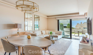 Luxueuze nieuwe eerstelijn strandappartementen te koop in een exclusief complex, New Golden Mile, Marbella - Estepona 783572 