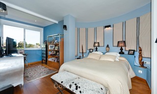 Halfvrijstaande woning te koop, eerstelijn golf, in een omheind complex in Guadalmina Alta te Marbella 7950 
