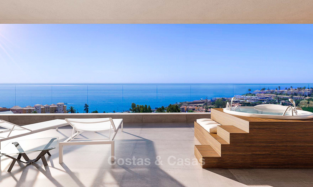 Moderne gerenoveerde appartementen te koop, op loopafstand van het strand en voorzieningen, Fuengirola - Costa del Sol 8005