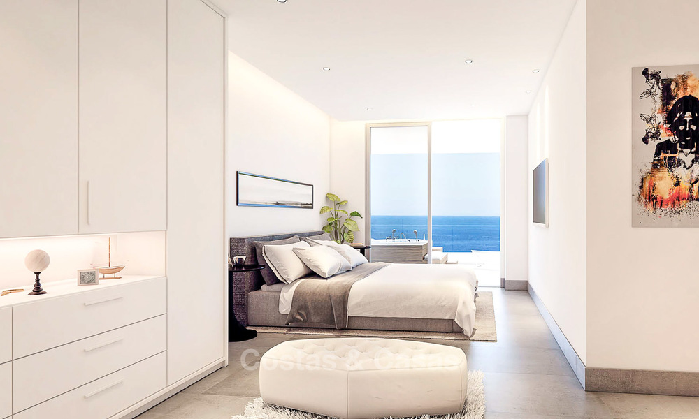 Moderne gerenoveerde appartementen te koop, op loopafstand van het strand en voorzieningen, Fuengirola - Costa del Sol 8009