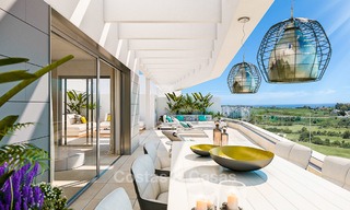 Gloednieuwe moderne appartementen te koop, met zeezicht, naast een topklasse 18-holes golfbaan, Estepona 8052 