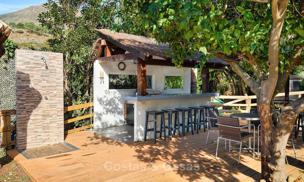 Ruime villa in landelijke stijl in een unieke natuurlijke omgeving te koop, Casares, Costa del Sol 8128