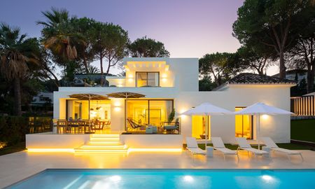 Prachtige gerenoveerde luxe villa te koop in Nueva Andalucia's Golf Valley - Marbella 8159