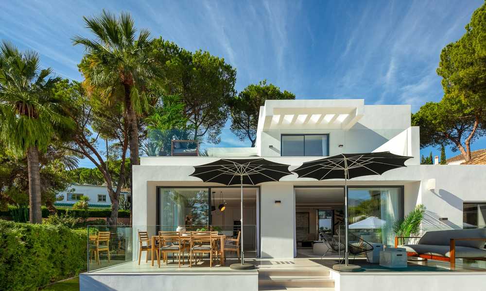 Prachtige gerenoveerde luxe villa te koop in Nueva Andalucia's Golf Valley - Marbella 8163