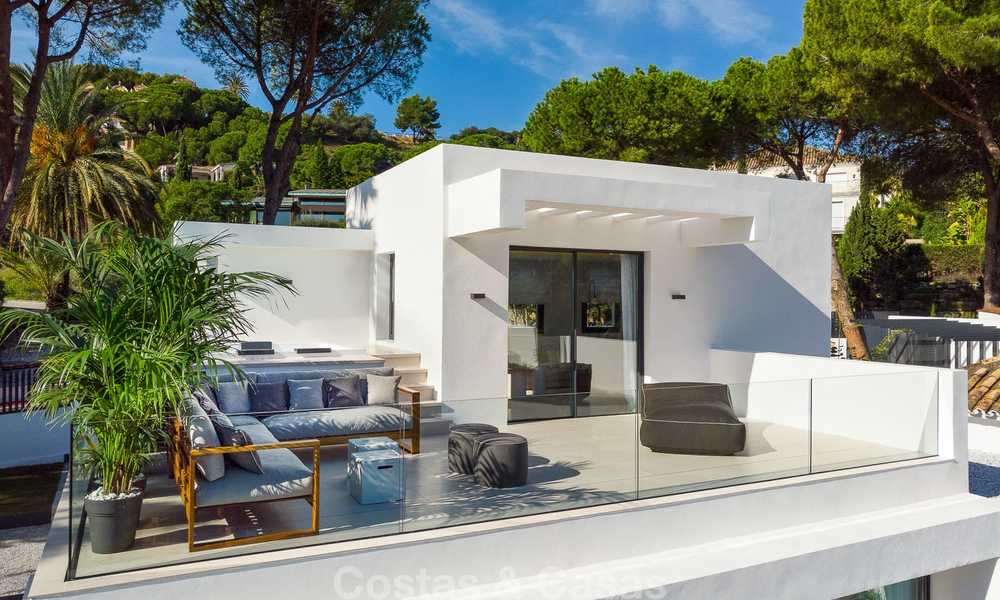 Prachtige gerenoveerde luxe villa te koop in Nueva Andalucia's Golf Valley - Marbella 8164