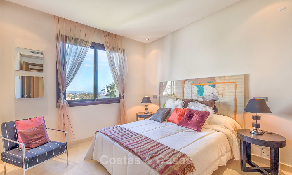 Mooi en zeer ruim luxe appartement te koop in een begeerde urbanisatie, instapklaar - Benahavis, Marbella 8356