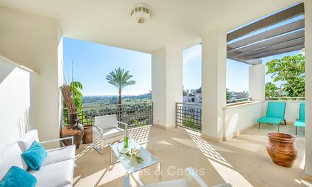 Mooi en ruim luxe appartement met zeezicht te koop in een begeerde urbanisatie, klaar om in te trekken - Benahavis, Marbella 8277