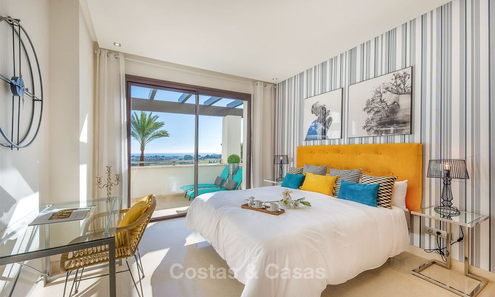 Mooi en ruim luxe appartement met zeezicht te koop in een begeerde urbanisatie, klaar om in te trekken - Benahavis, Marbella 8282