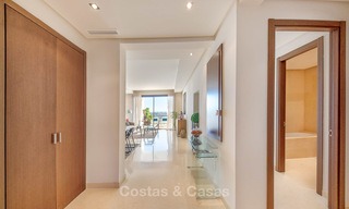 Mooi en ruim luxe appartement met zeezicht te koop in een begeerde urbanisatie, klaar om in te trekken - Benahavis, Marbella 8289 