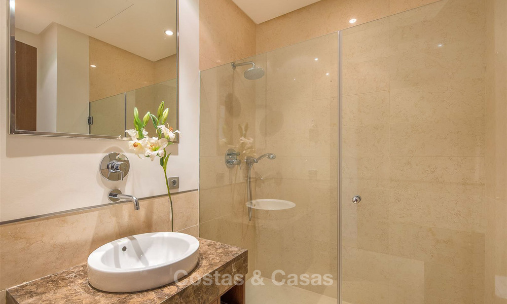 Buitenkans! Mooi en zeer ruim luxe appartement met zeezicht te koop, instapklaar - Benahavis, Marbella 8291