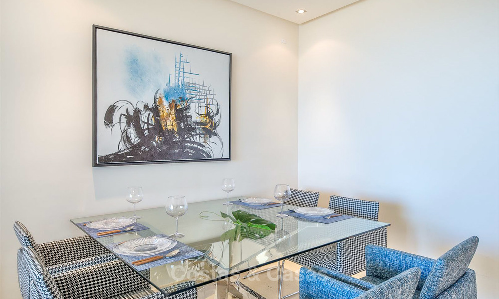 Buitenkans! Mooi en zeer ruim luxe appartement met zeezicht te koop, instapklaar - Benahavis, Marbella 8307