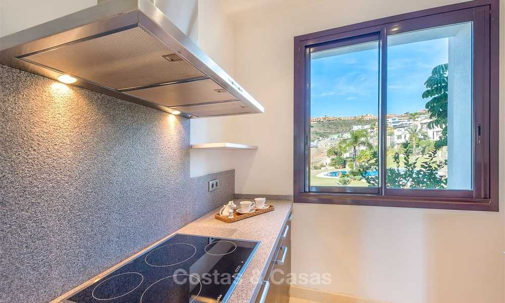Buitenkans! Mooi en zeer ruim luxe appartement met zeezicht te koop, instapklaar - Benahavis, Marbella 8310