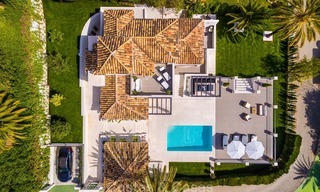 Heerlijke gerenoveerde luxe villa met zeezicht te koop, in Nueva Andalucía´s Golf Valley, Marbella 8209 