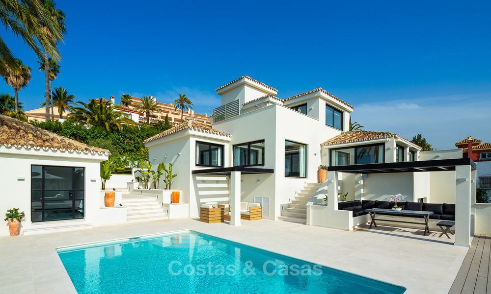 Heerlijke gerenoveerde luxe villa met zeezicht te koop, in Nueva Andalucía´s Golf Valley, Marbella 8217