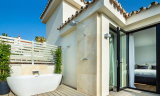 Heerlijke gerenoveerde luxe villa met zeezicht te koop, in Nueva Andalucía´s Golf Valley, Marbella 8219 