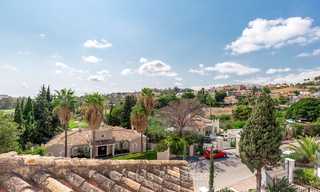 Instapklaar! Volledig gerenoveerde villa in Andalusische stijl te koop, Golf Valley, Nueva Andalucía, Marbella 8366 