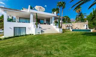Instapklaar! Volledig gerenoveerde villa in Andalusische stijl te koop, Golf Valley, Nueva Andalucía, Marbella 8399 