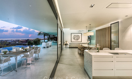 Oogstrelende luxe designer villa met prachtig uitzicht op zee te koop, in een golf resort, klaar om in te trekken - Benahavis, Marbella 8471