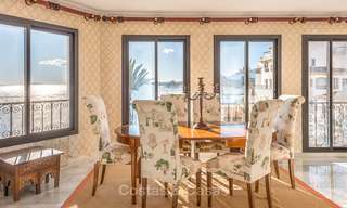 Buitenkans! Ruim luxe appartement te koop, eerstelijn in de jachthaven van Puerto Banus - Marbella 8491 