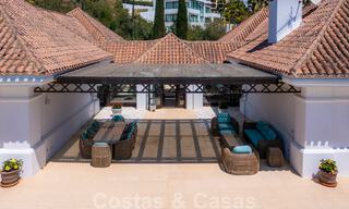 Luxueuze villa in traditionele stijl met prachtig uitzicht op zee te koop, Benahavis - Marbella 37110 