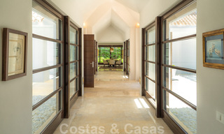 Luxueuze villa in traditionele stijl met prachtig uitzicht op zee te koop, Benahavis - Marbella 37113 