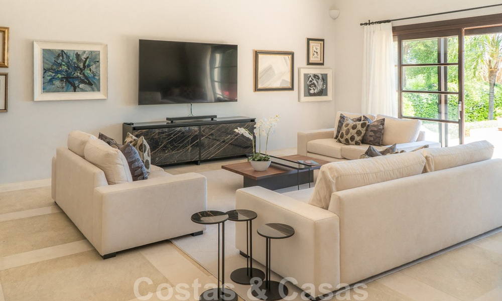 Luxueuze villa in traditionele stijl met prachtig uitzicht op zee te koop, Benahavis - Marbella 37117