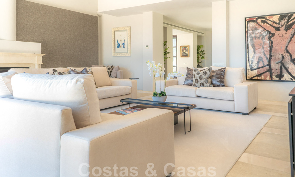 Luxueuze villa in traditionele stijl met prachtig uitzicht op zee te koop, Benahavis - Marbella 37119