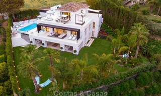 Ruime, mooi gerenoveerde luxe villa te koop, met zee- en golfzicht - Nueva Andalucía, Marbella 8583 