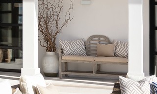 Spectaculaire, volledig gerenoveerde luxe villa met zeezicht te koop, eerstelijn golf - Nueva Andalucía, Marbella 8663 