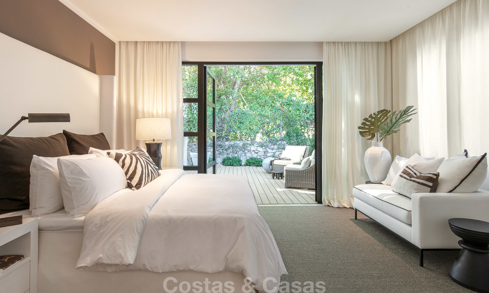 Spectaculaire, volledig gerenoveerde luxe villa met zeezicht te koop, eerstelijn golf - Nueva Andalucía, Marbella 8665