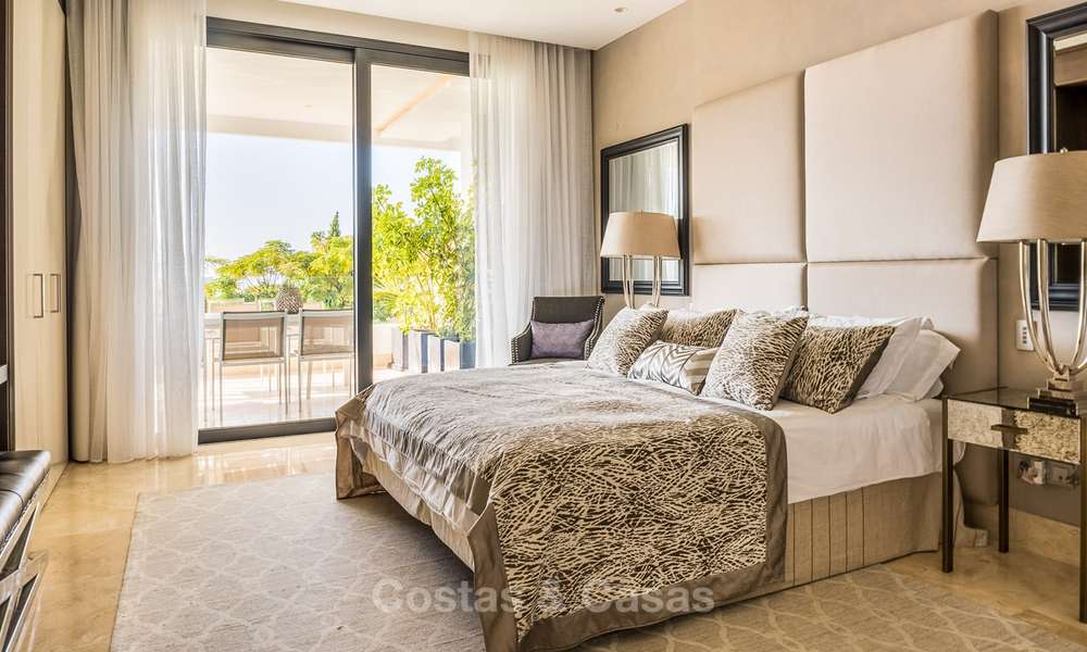Verfijnd en modern luxe appartement te koop in een prestigieus wooncomplex in Sierra Blanca, Golden Mile, Marbella 8761