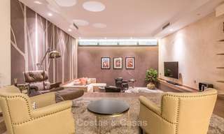 Verfijnd en modern luxe appartement te koop in een prestigieus wooncomplex in Sierra Blanca, Golden Mile, Marbella 8771 