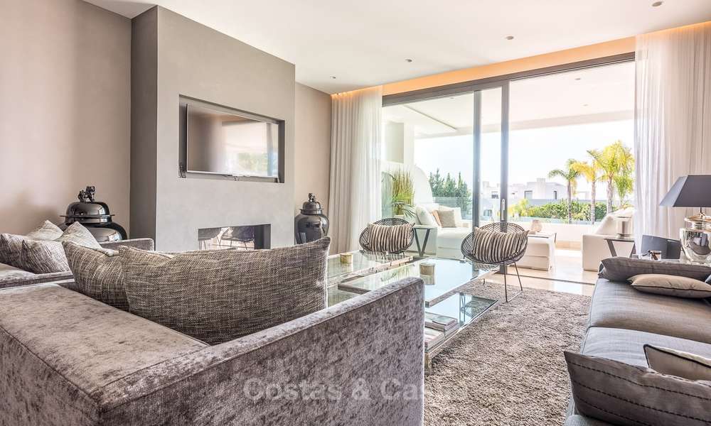 Verfijnd en modern luxe appartement te koop in een prestigieus wooncomplex in Sierra Blanca, Golden Mile, Marbella 8777