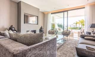 Verfijnd en modern luxe appartement te koop in een prestigieus wooncomplex in Sierra Blanca, Golden Mile, Marbella 8777 