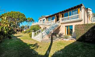Gezellige en luxe traditionele villa met zeezicht te koop, met separaat gastenverblijf, instapklaar - Elviria, Marbella 8815 