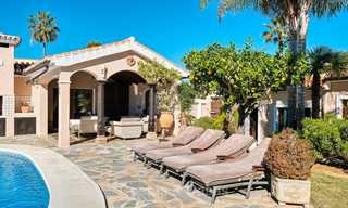 Gezellige en luxe traditionele villa met zeezicht te koop, met separaat gastenverblijf, instapklaar - Elviria, Marbella 8818 