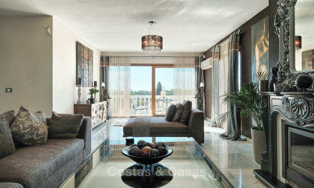 Gezellige en luxe traditionele villa met zeezicht te koop, met separaat gastenverblijf, instapklaar - Elviria, Marbella 8856