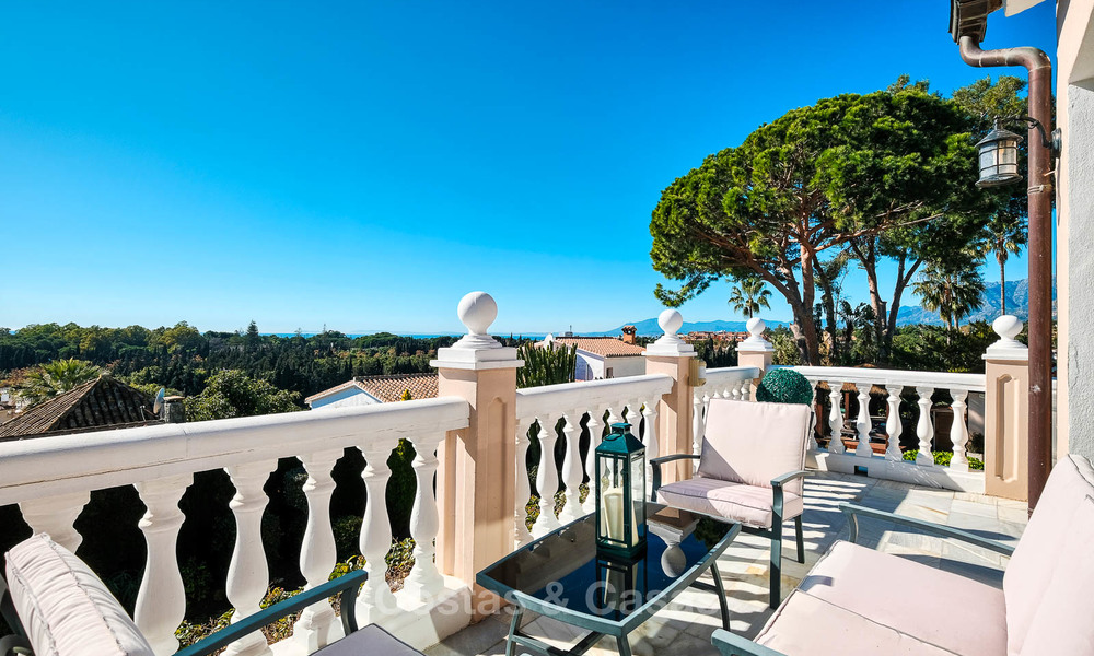Gezellige en luxe traditionele villa met zeezicht te koop, met separaat gastenverblijf, instapklaar - Elviria, Marbella 8866